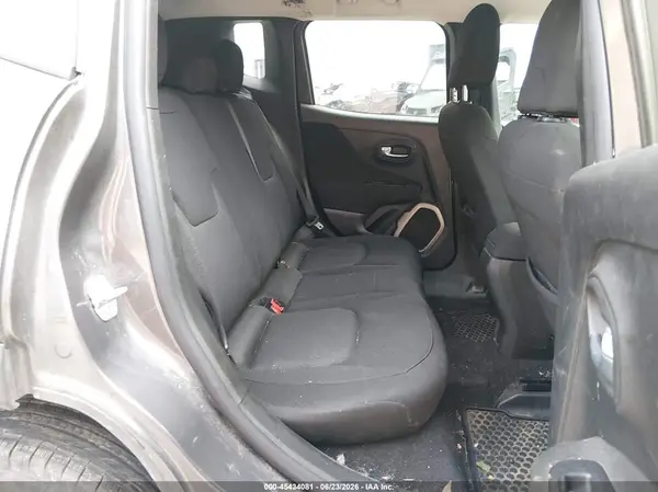 ZACCJBBB5HPG15587 2017 JEEP RENEGADE - Image 8