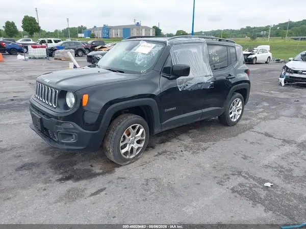 ZACCJBBB5HPG44653 2017 JEEP RENEGADE - Image 2