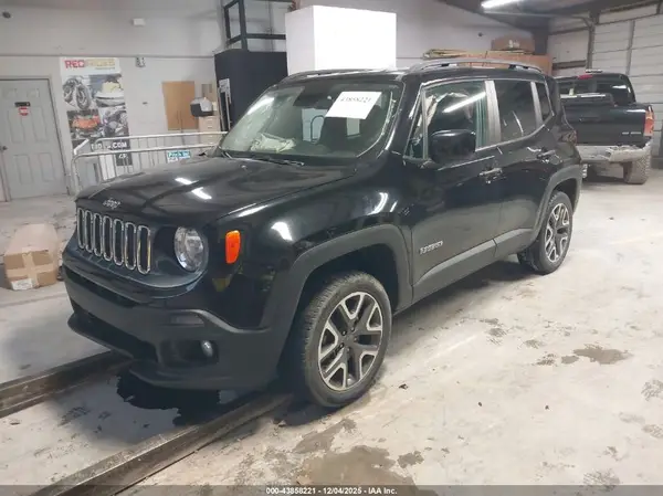 ZACCJBBB5HPG49111 2017 JEEP RENEGADE - Image 2