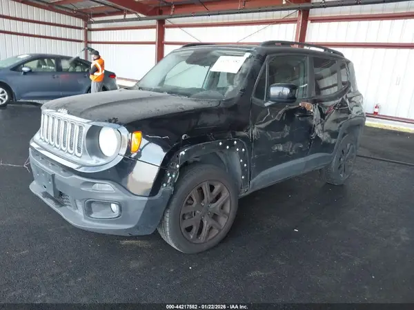 ZACCJBBB5HPG63137 2017 JEEP RENEGADE - Image 2
