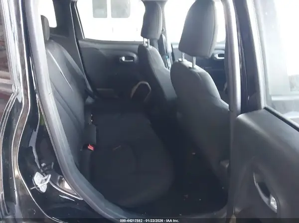 ZACCJBBB5HPG63137 2017 JEEP RENEGADE - Image 8