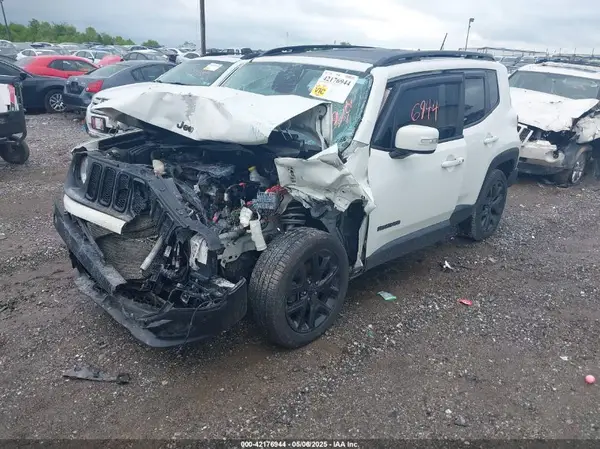 ZACCJBBB5HPG63638 2017 JEEP RENEGADE - Image 2