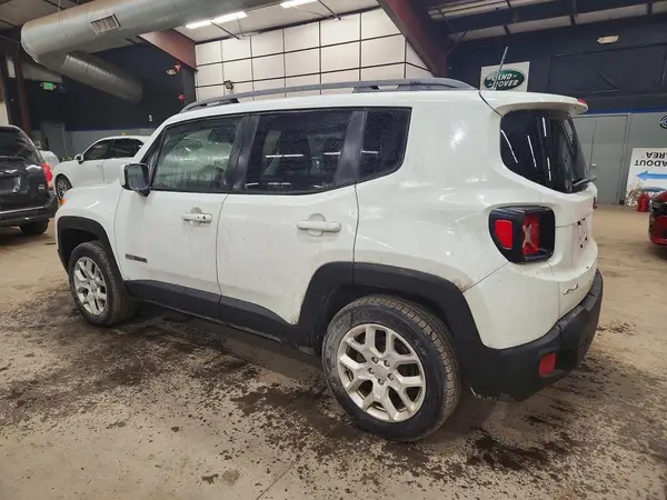 ZACCJBBB5JPG96113 2018 JEEP RENEGADE - Image 2