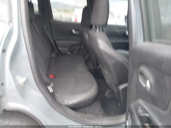 ZACCJBBB5JPH46976 2018 JEEP RENEGADE - Image 8