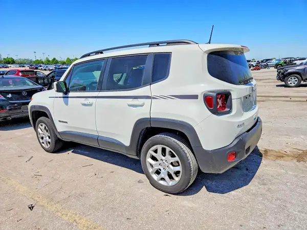 ZACCJBBB5JPH50705 2018 JEEP RENEGADE - Image 2