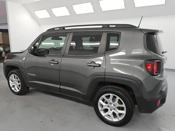 ZACCJBBB5JPH69934 2018 JEEP RENEGADE - Image 2