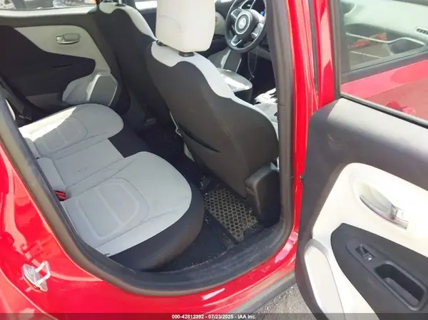 ZACCJBBB5JPH73353 2018 JEEP RENEGADE - Image 8