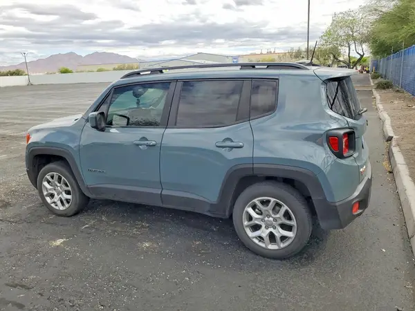 ZACCJBBB5JPH74177 2018 JEEP RENEGADE - Image 2