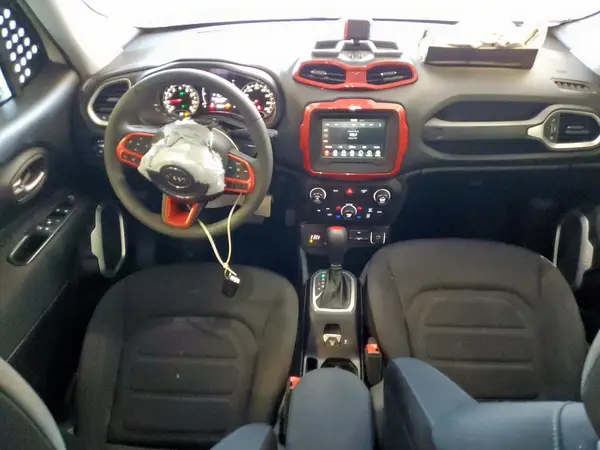 ZACCJBBB5JPH83185 2018 JEEP RENEGADE - Image 8