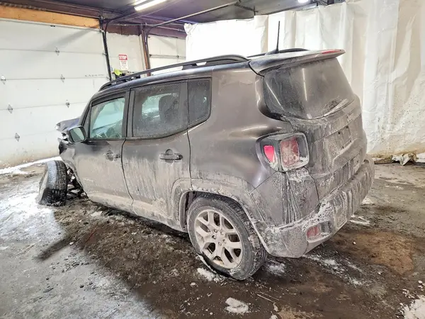 ZACCJBBB5JPJ21877 2018 JEEP RENEGADE - Image 2