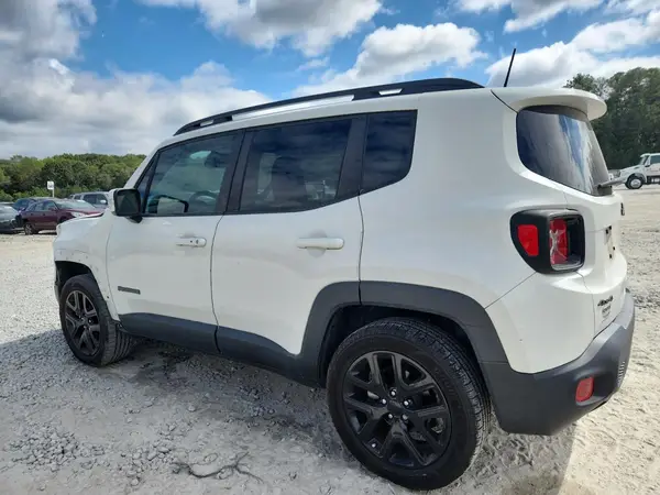 ZACCJBBB5JPJ44298 2018 JEEP RENEGADE - Image 2