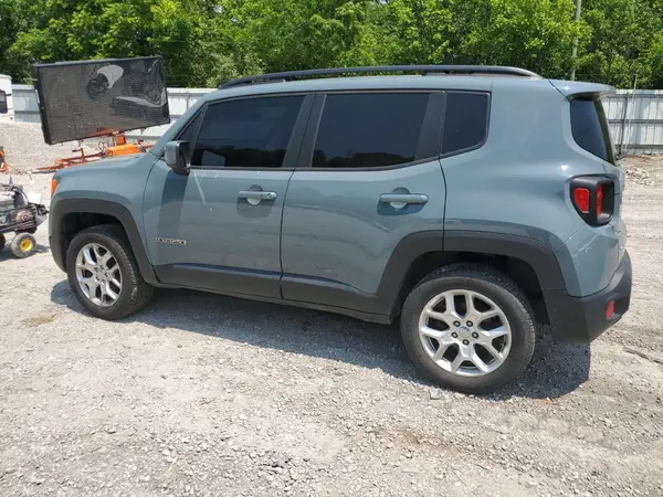 ZACCJBBB5JPJ53471 2018 JEEP RENEGADE - Image 2