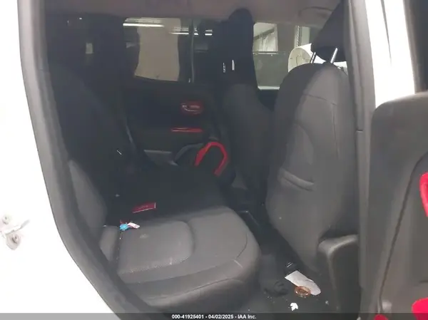 ZACCJBBB6HPE62573 2017 JEEP RENEGADE - Image 8