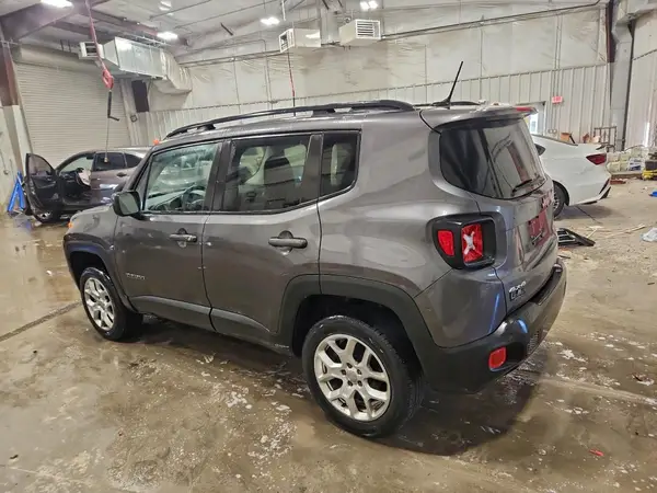 ZACCJBBB6HPE82130 2017 JEEP RENEGADE - Image 2