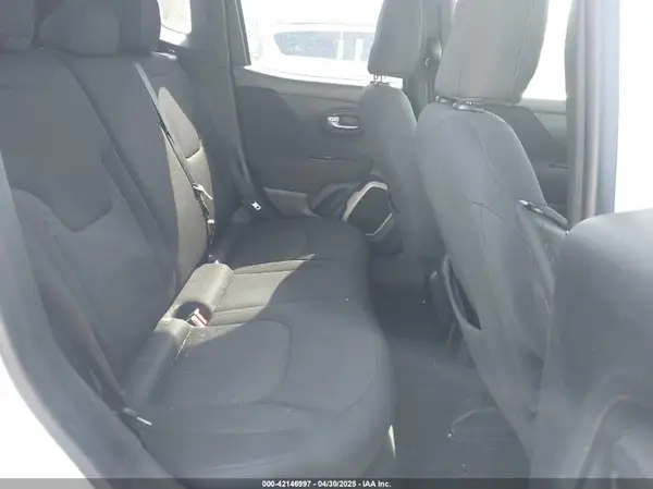ZACCJBBB6HPE84704 2017 JEEP RENEGADE - Image 8