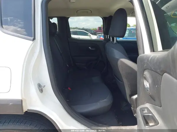 ZACCJBBB6HPF37451 2017 JEEP RENEGADE - Image 8
