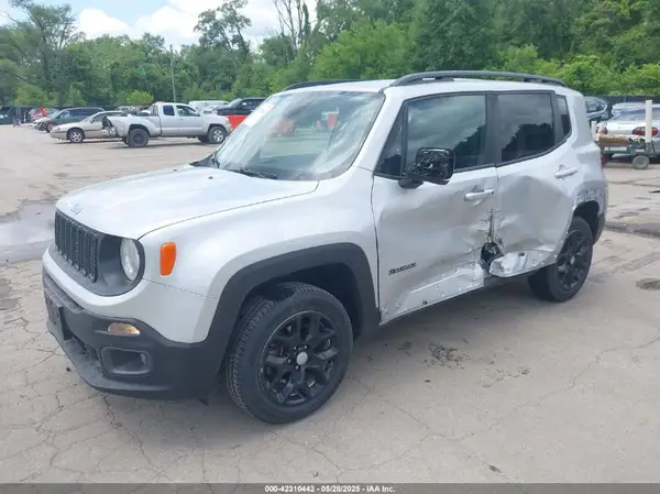 ZACCJBBB6HPF68571 2017 JEEP RENEGADE - Image 2