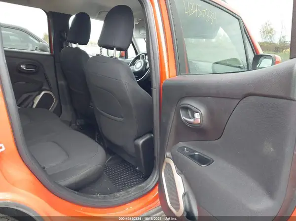 ZACCJBBB6HPF85354 2017 JEEP RENEGADE - Image 8
