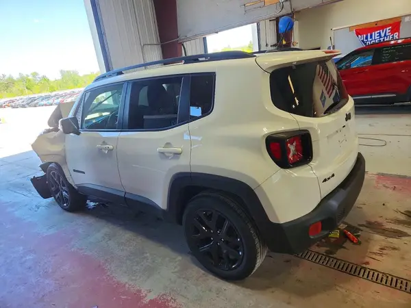 ZACCJBBB6HPG04498 2017 JEEP RENEGADE - Image 2