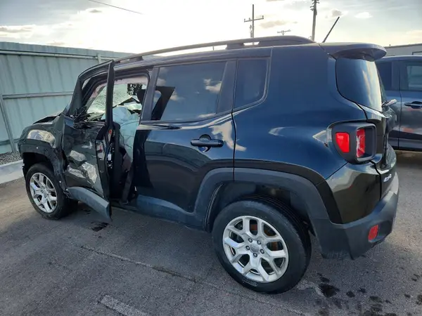 ZACCJBBB6HPG57069 2017 JEEP RENEGADE - Image 2