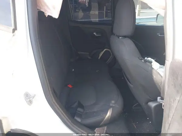 ZACCJBBB6HPG59078 2017 JEEP RENEGADE - Image 8