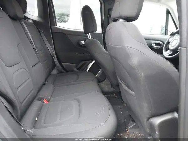 ZACCJBBB6JPG94399 2018 JEEP RENEGADE - Image 8