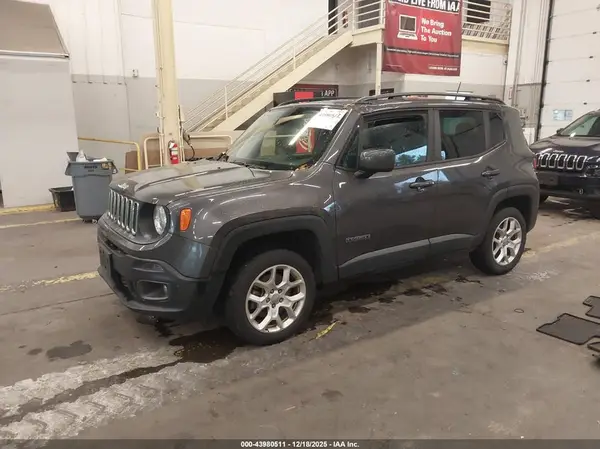 ZACCJBBB6JPH10391 2018 JEEP RENEGADE - Image 2