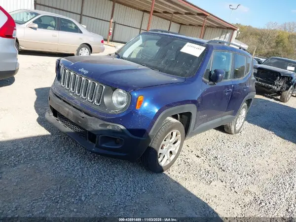 ZACCJBBB6JPH18779 2018 JEEP RENEGADE - Image 2