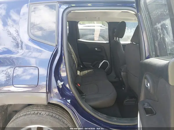 ZACCJBBB6JPH37364 2018 JEEP RENEGADE - Image 8