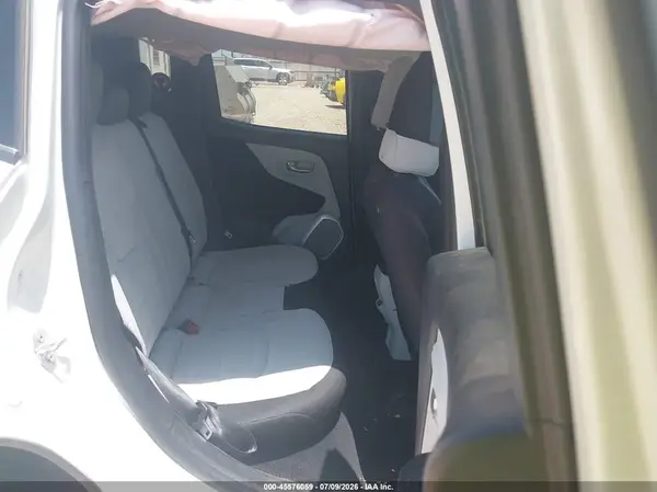ZACCJBBB6JPH66041 2018 JEEP RENEGADE - Image 8