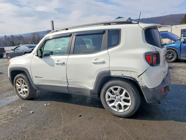 ZACCJBBB6JPH83065 2018 JEEP RENEGADE - Image 2