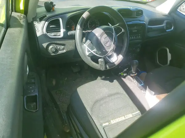 ZACCJBBB6JPH86547 2018 JEEP RENEGADE - Image 8