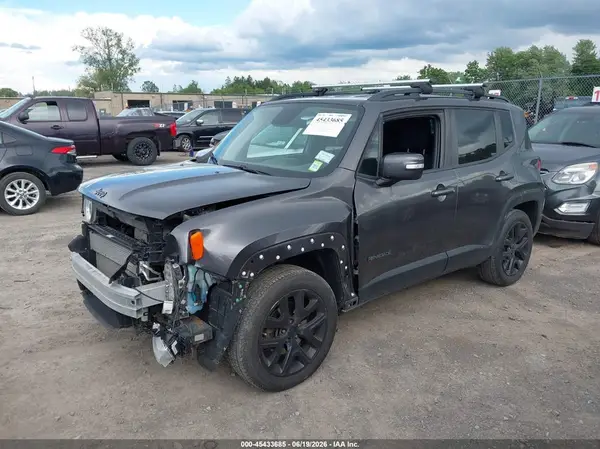 ZACCJBBB6JPJ00133 2018 JEEP RENEGADE - Image 2