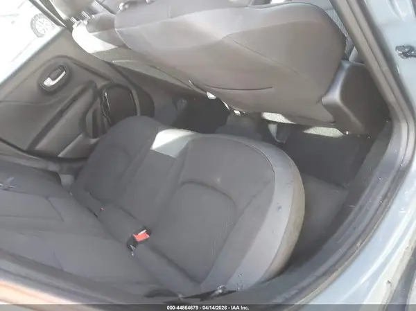 ZACCJBBB6JPJ11763 2018 JEEP RENEGADE - Image 8