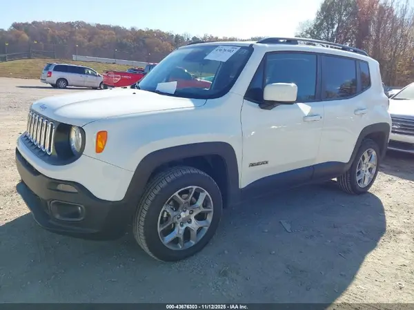 ZACCJBBB6JPJ38851 2018 JEEP RENEGADE - Image 2