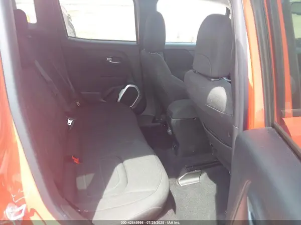 ZACCJBBB6JPJ53186 2018 JEEP RENEGADE - Image 8