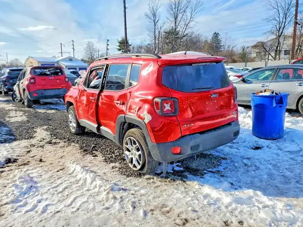 ZACCJBBB7HPE61903 2017 JEEP RENEGADE - Image 2