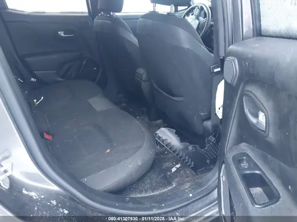 ZACCJBBB7HPE68351 2017 JEEP RENEGADE - Image 8