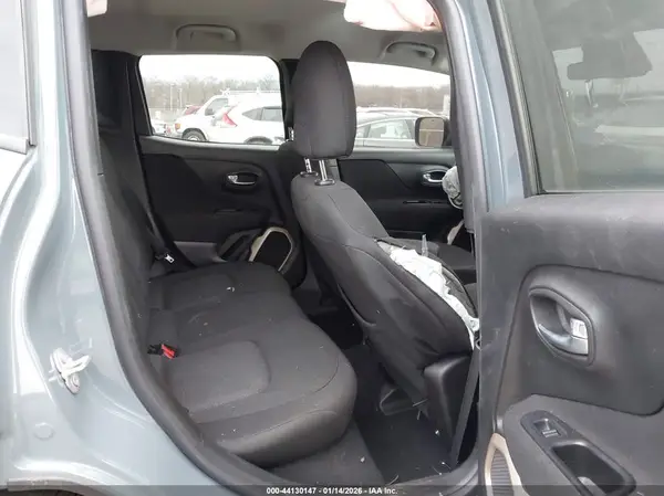 ZACCJBBB7HPE72917 2017 JEEP RENEGADE - Image 8
