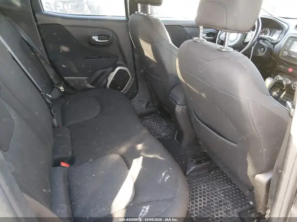 ZACCJBBB7HPF09240 2017 JEEP RENEGADE - Image 8