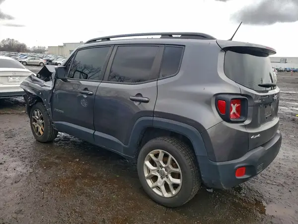 ZACCJBBB7HPF49818 2017 JEEP RENEGADE - Image 2
