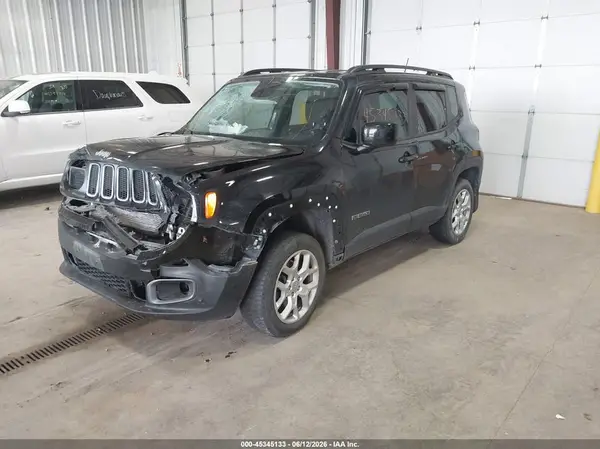 ZACCJBBB7HPF69065 2017 JEEP RENEGADE - Image 2