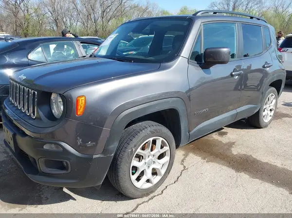 ZACCJBBB7HPG41933 2017 JEEP RENEGADE - Image 2