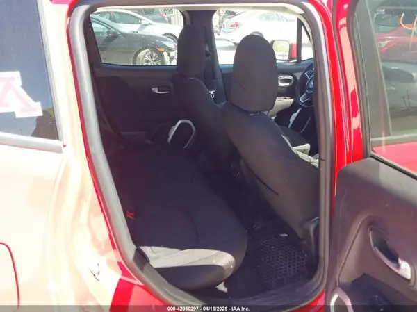 ZACCJBBB7JPH12067 2018 JEEP RENEGADE - Image 8