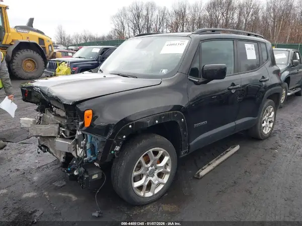 ZACCJBBB7JPH64573 2018 JEEP RENEGADE - Image 2
