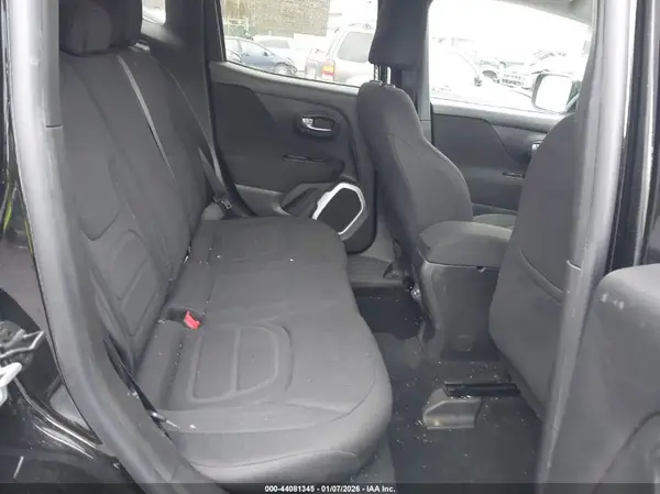 ZACCJBBB7JPH64573 2018 JEEP RENEGADE - Image 8