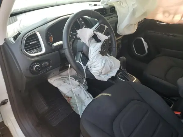 ZACCJBBB7JPH98481 2018 JEEP RENEGADE - Image 8