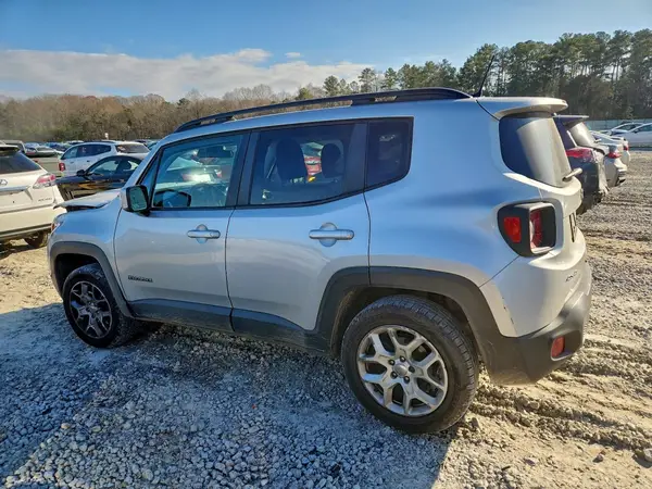 ZACCJBBB7JPJ26210 2018 JEEP RENEGADE - Image 2