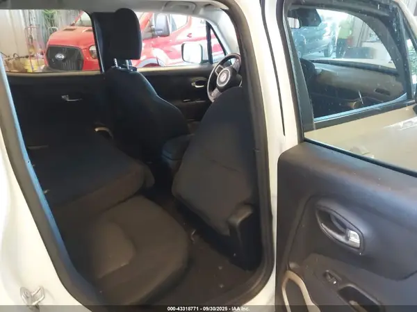ZACCJBBB8HPE57892 2017 JEEP RENEGADE - Image 8