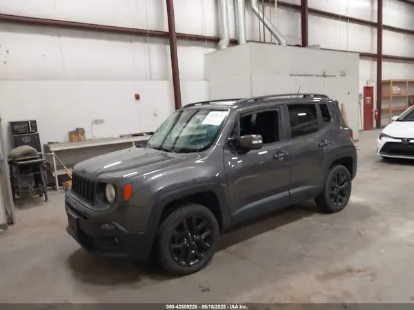 ZACCJBBB8HPE65619 2017 JEEP RENEGADE - Image 2